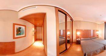 Hotel Nh San Pedro 3*