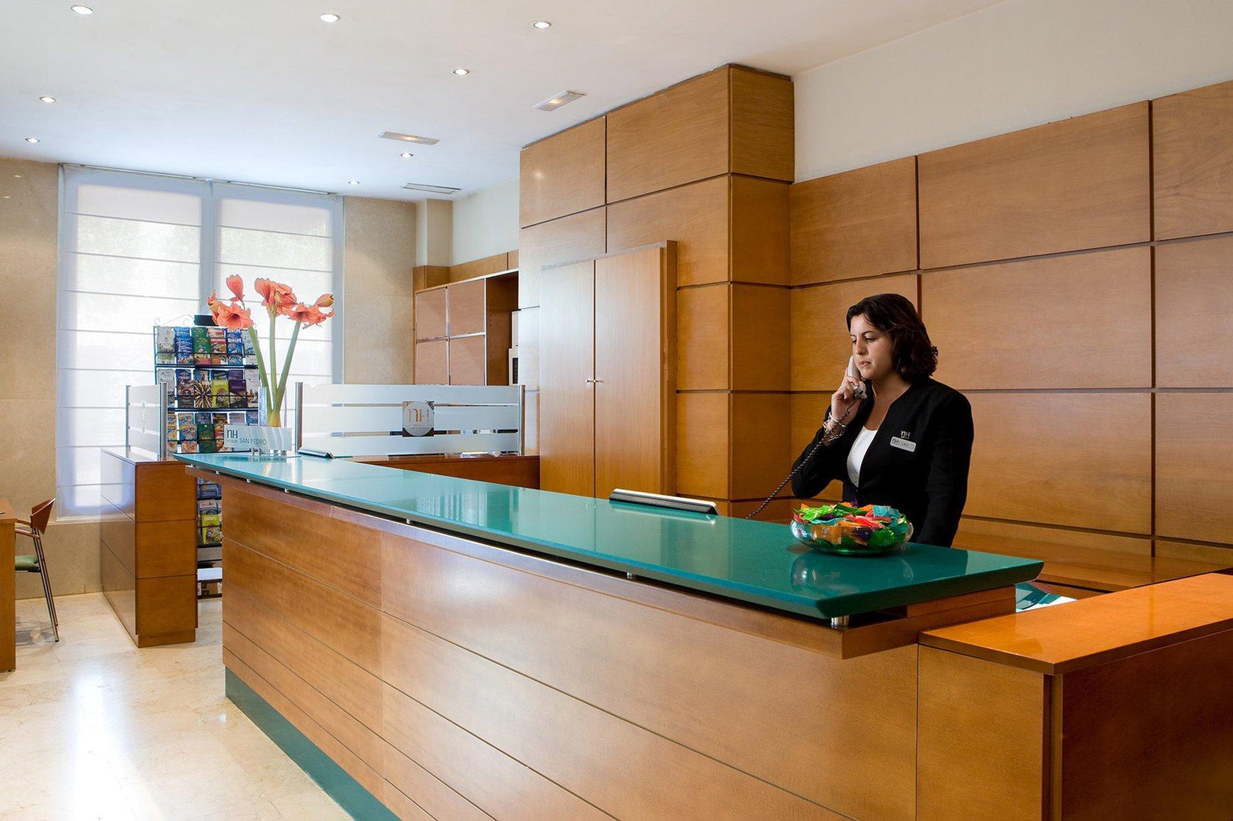 Nh San Pedro Hotel 3*